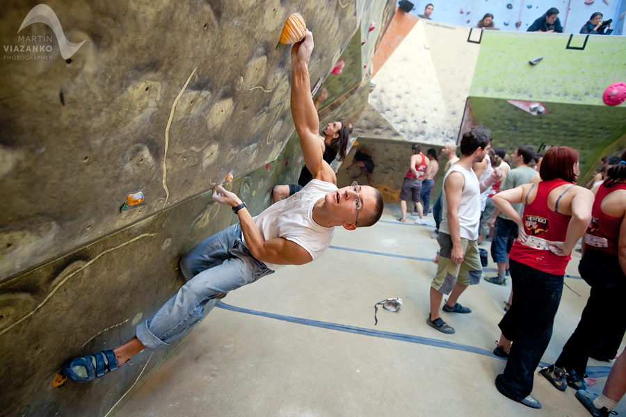 vertigo, open, lezecke, centrum, boulder, bouldering, umela, stena, boulder, pretek